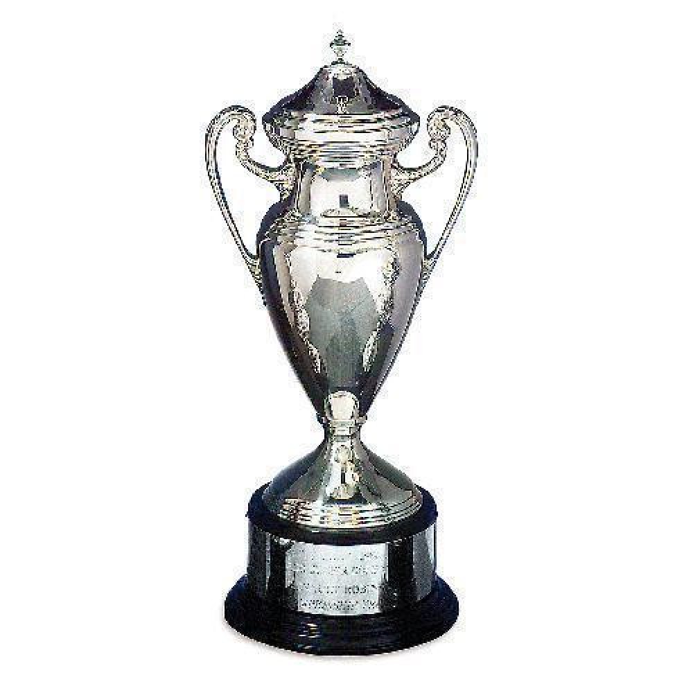 Classic Loving Cup — 22"