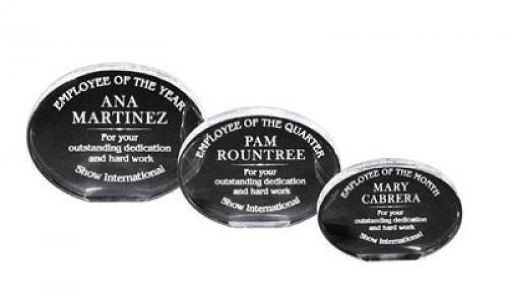 Oval Acrylic Awards — 4" X 6" Clear