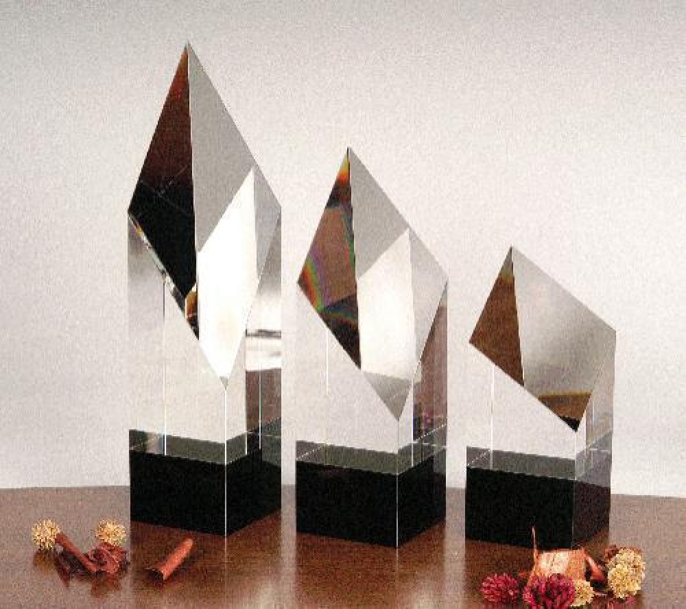 Executive Diamond Pillar — 2 1/4" wide x 2 1/4" deep x 7 1/2" high