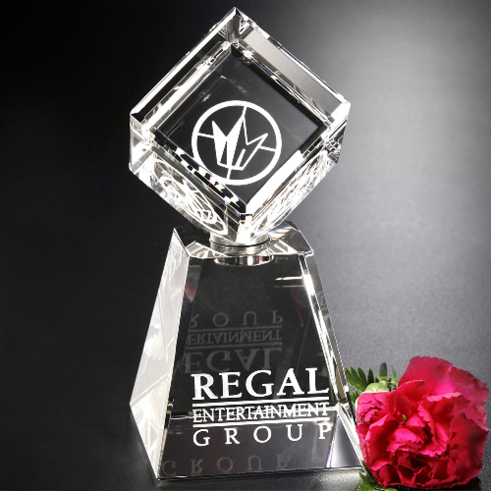 Awards In Motion — 4-1/2" W x 8" H x 4-1/2" D