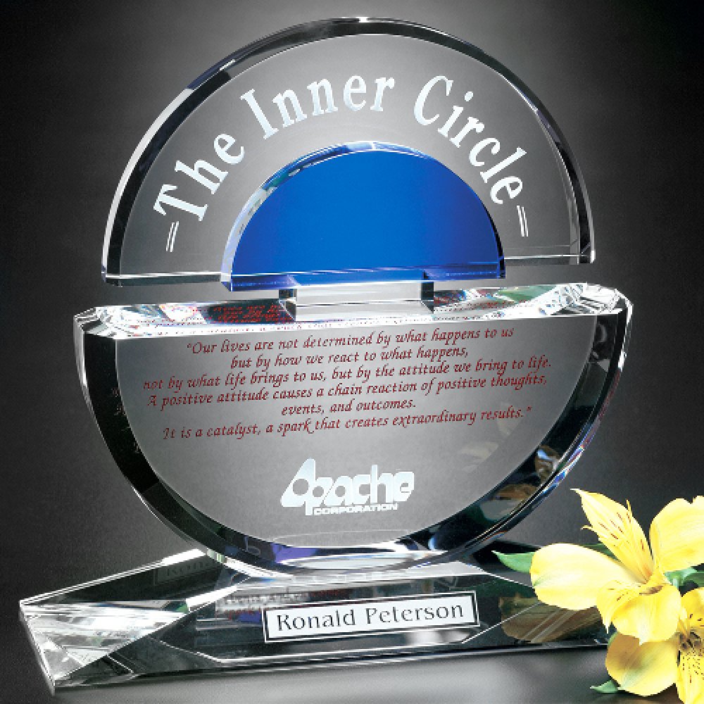 Concentric Award — 9" W x 9" H x 3" D