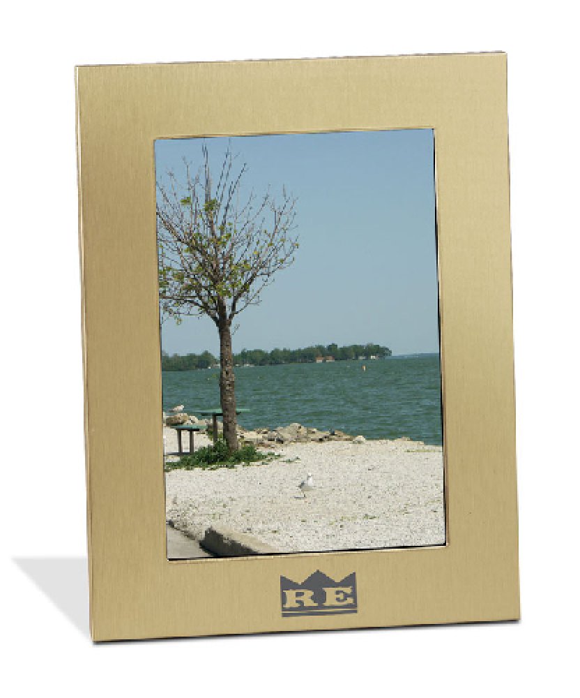 Gold Acclaim Frame (holds 5 x 7 image) — 6.75 x 9 x 0.375