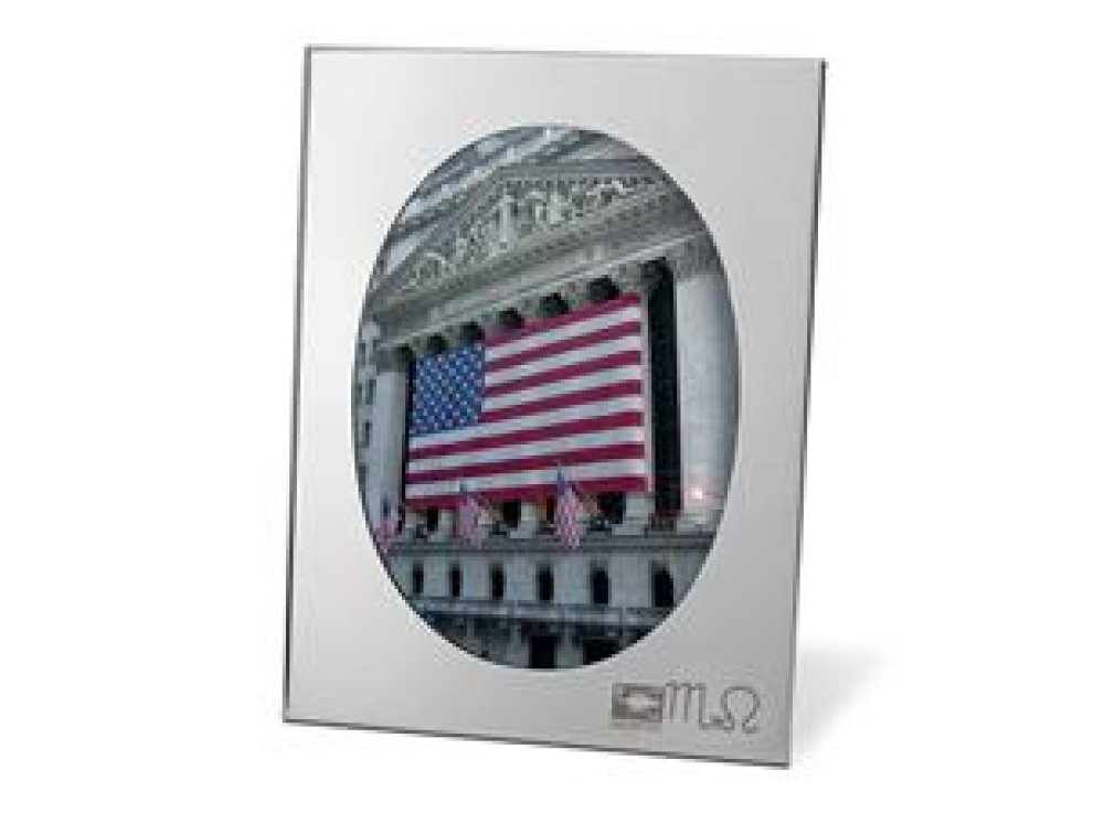 Celebration Oval — 6.13 x 8.00 x 0.25